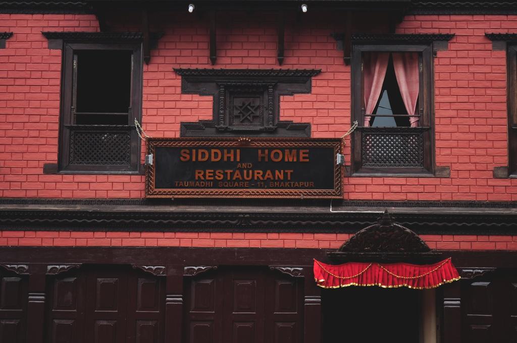 Siddhi Home & Restaurant Bhaktapur Bagian luar foto